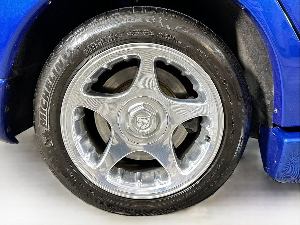 Used 1997 Dodge Viper GTS RWD image 42