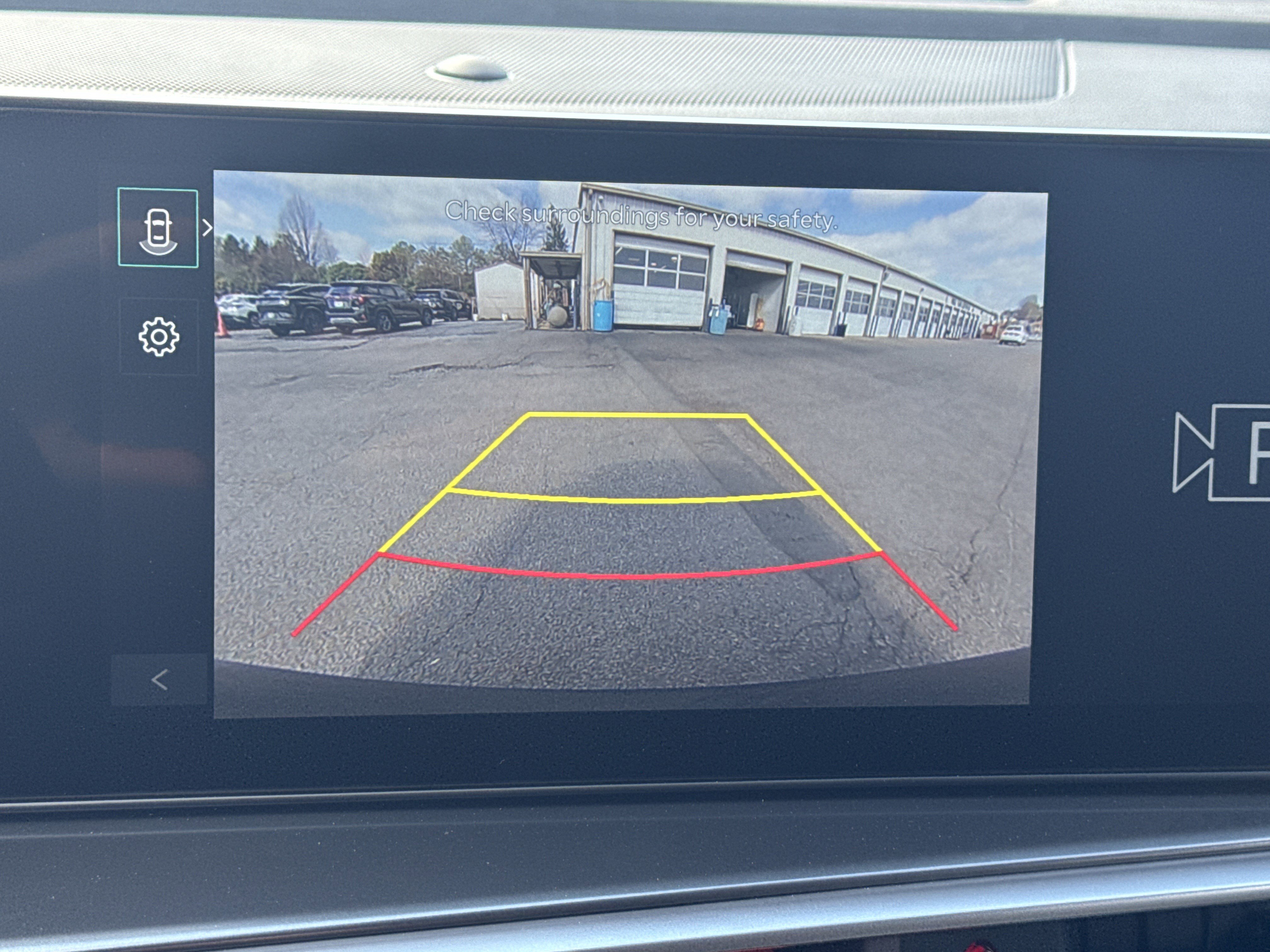 Certified 2025 Kia Sorento LX image 31