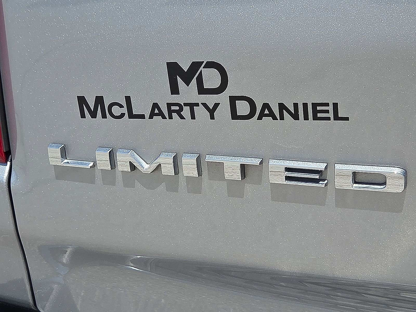Used 2021 RAM 1500 Limited AWD/4WD image 9