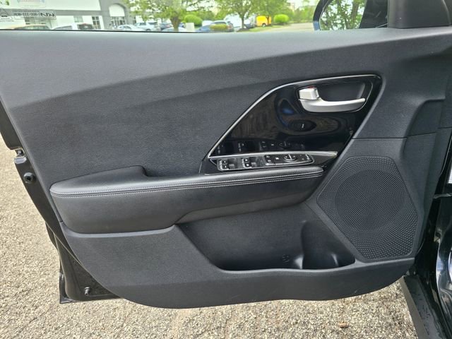 Used 2022 Kia Niro EX w/ Cold Weather Package image 13