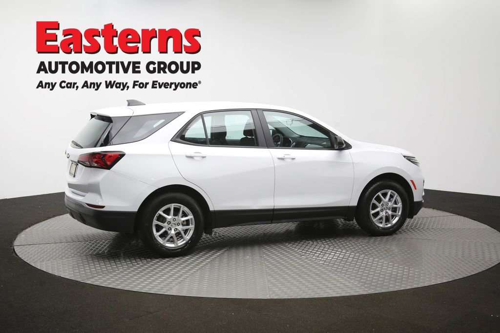 Used 2022 Chevrolet Equinox LS FWD image 41