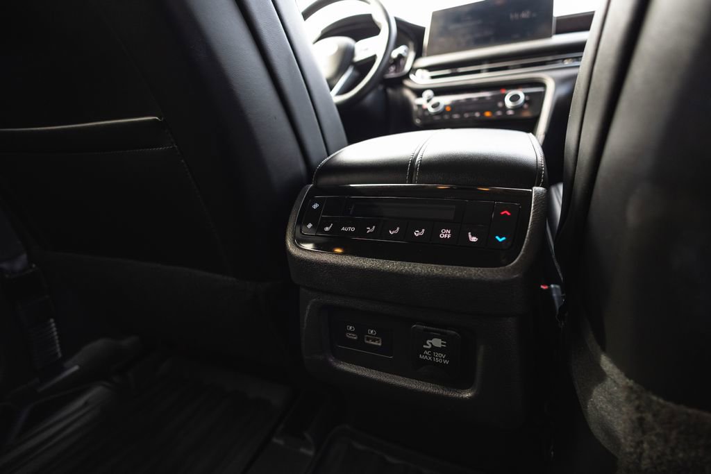 Used 2023 INFINITI QX60 Sensory image 40
