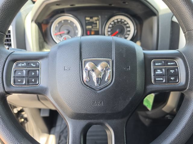 Used 2020 RAM 1500 Classic SLT AWD/4WD image 32
