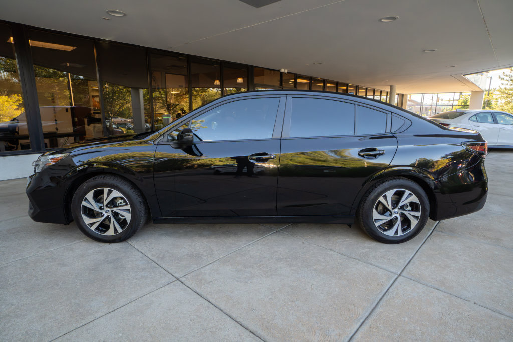 Used 2025 Subaru Legacy Premium w/ Popular Package #1 AWD/4WD image 4