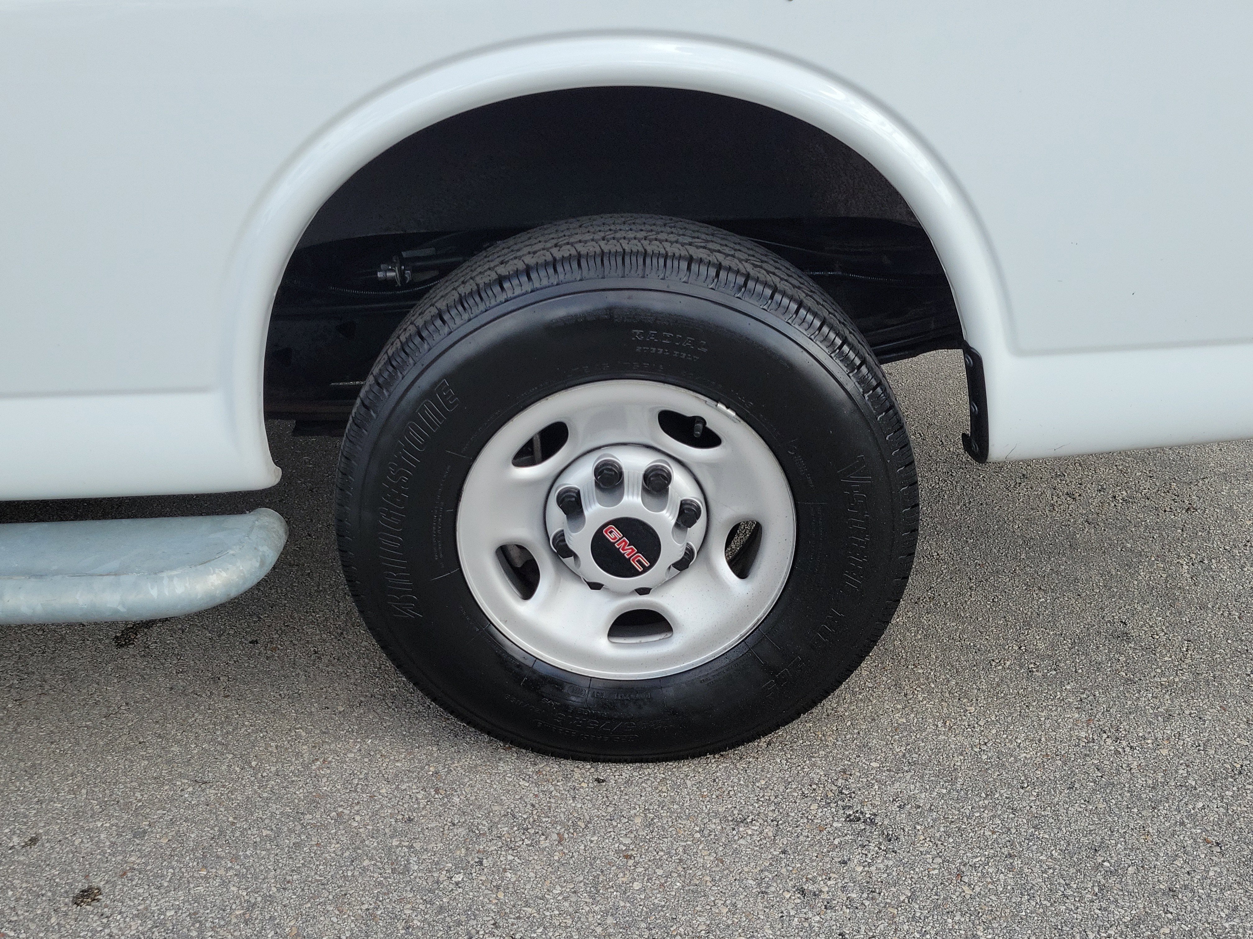 Used 2024 GMC Savana 2500 w/ Driver Convenience Package image 21