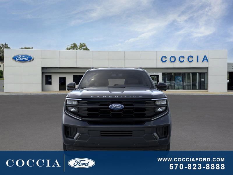 New 2026 Ford Expedition Active image 6