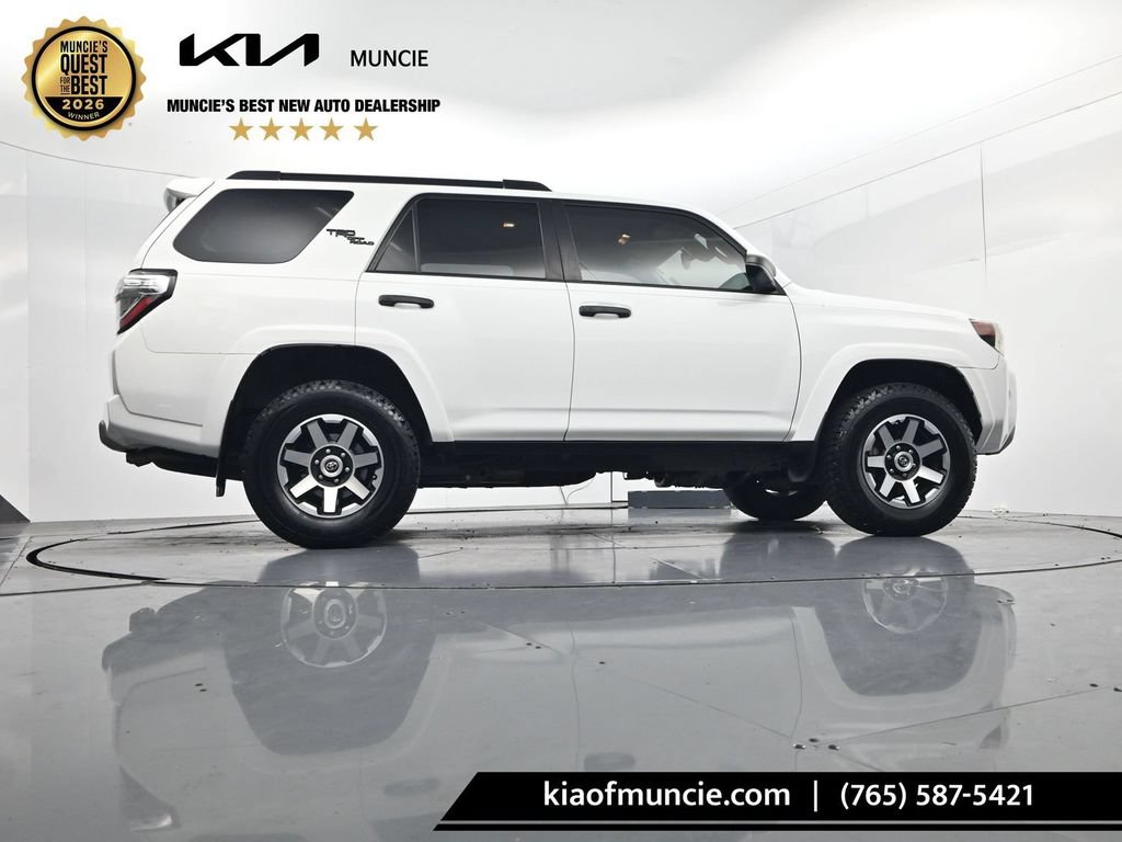 Used 2021 Toyota 4Runner TRD Off-Road AWD/4WD image 41