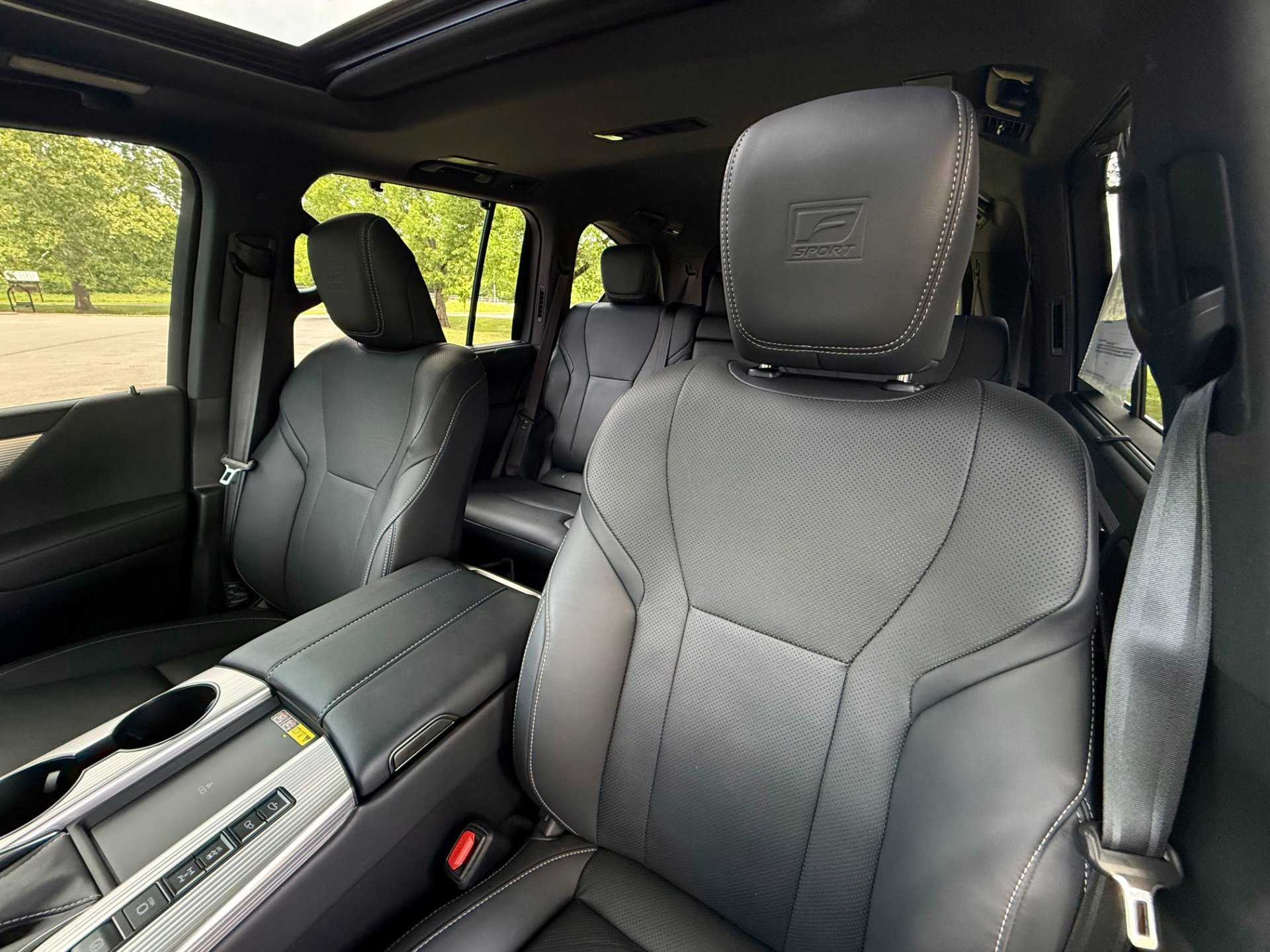 Used 2024 Lexus LX 600 F Sport AWD/4WD image 10