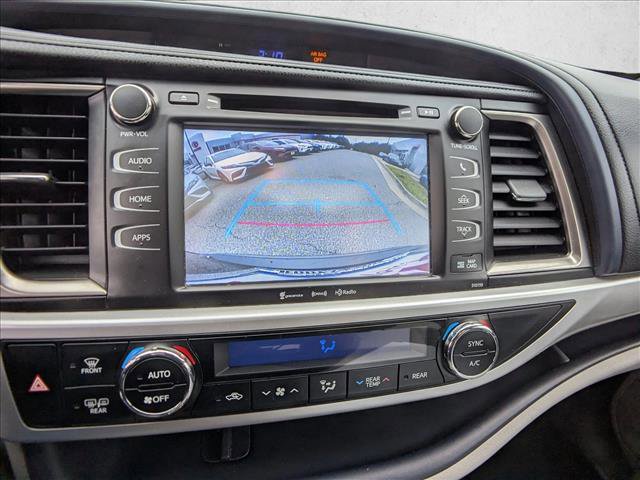 Used 2016 Toyota Highlander XLE image 22