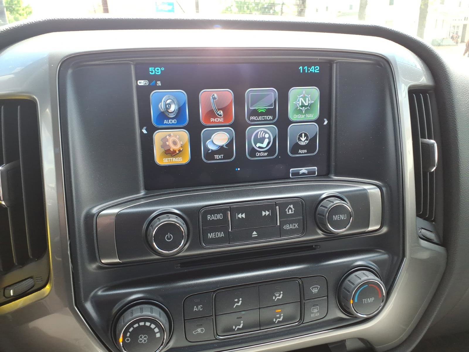 Used 2018 Chevrolet Silverado 1500 LT w/ LT Convenience Package AWD/4WD image 32