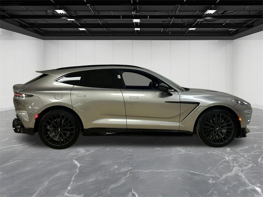 New 2026 Aston Martin DBX 707 image 11