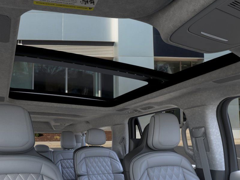 New 2026 Lincoln Navigator L Black Label AWD/4WD image 22