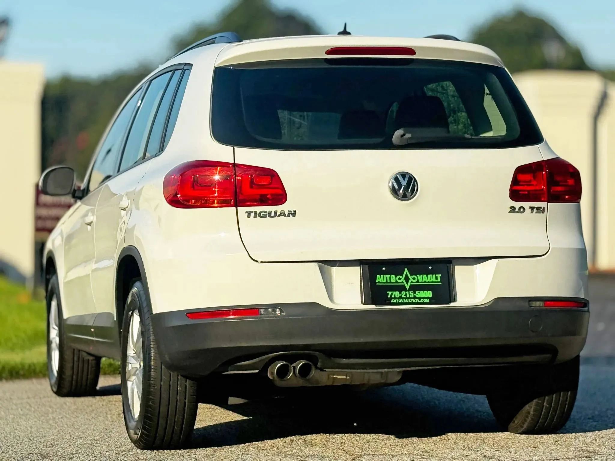 Used 2016 Volkswagen Tiguan S FWD image 9