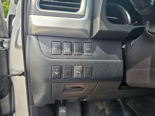 Used 2015 Toyota Highlander Limited AWD/4WD image 21