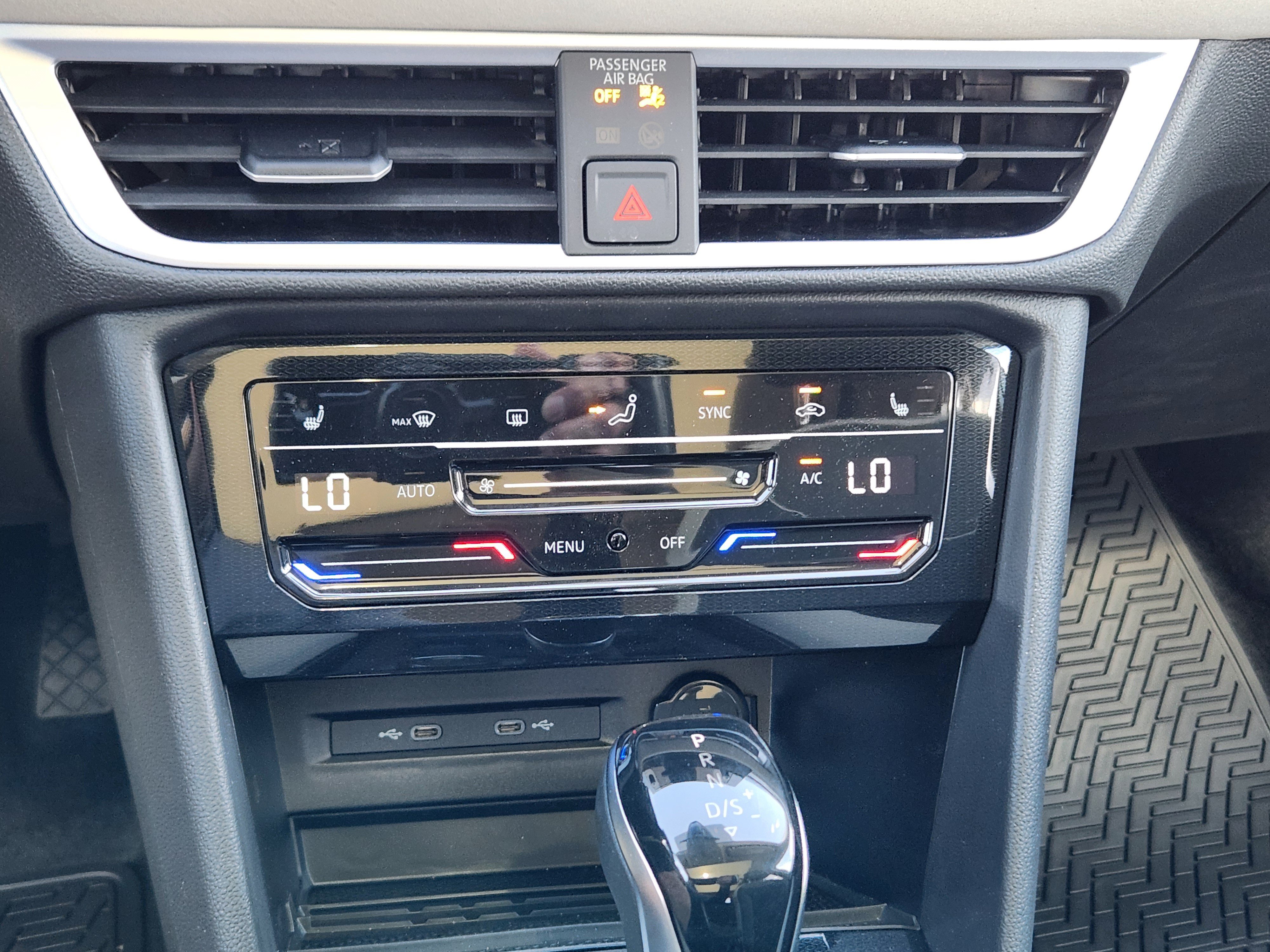 New 2026 Volkswagen Taos SE AWD/4WD image 29