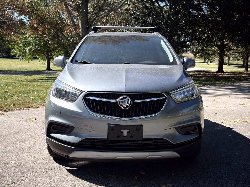 Used 2020 Buick Encore Preferred w/ LPO, Road Trip Package FWD image 2