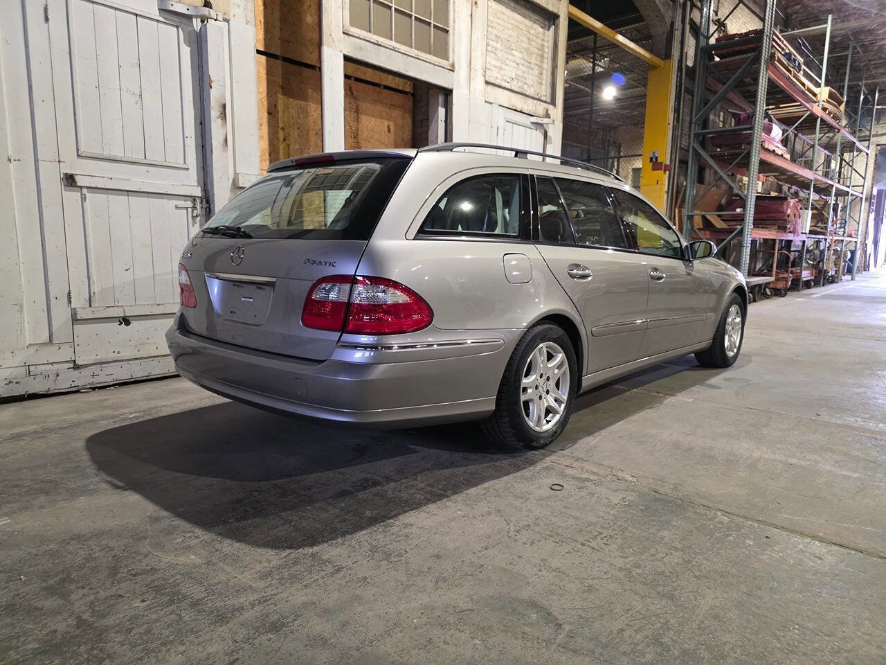 Used 2006 Mercedes-Benz E 350 4MATIC Wagon image 13