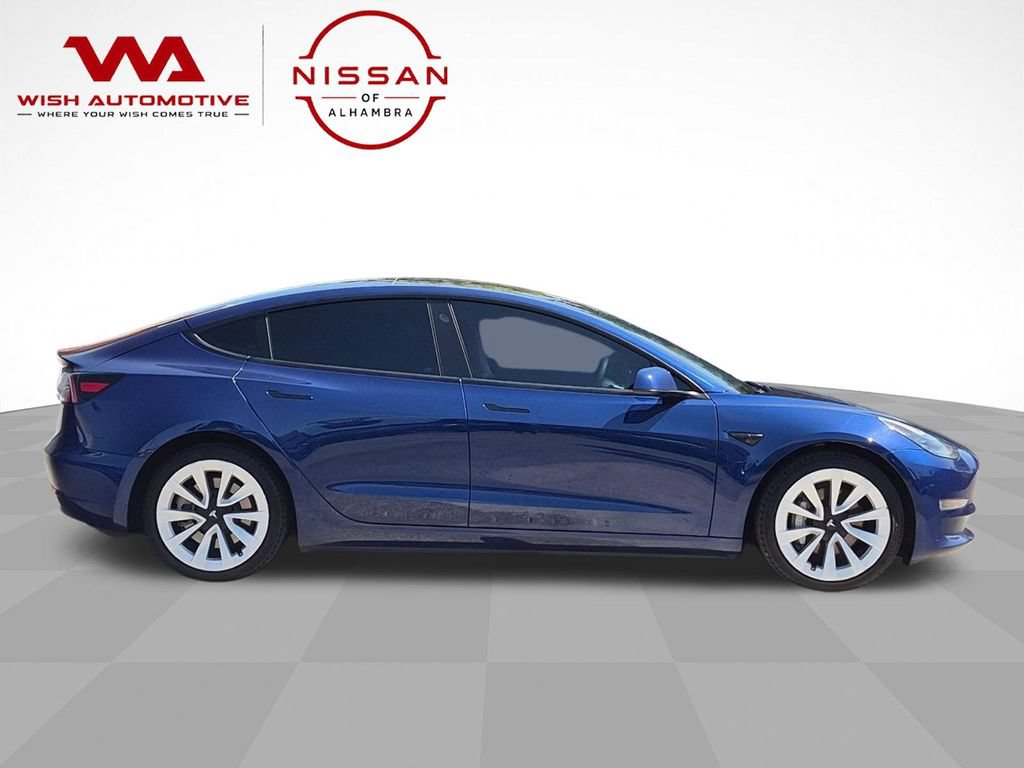Used 2023 Tesla Model 3 Standard Range RWD image 4