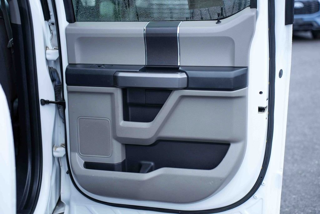 Used 2020 Ford F150 XLT w/ Trailer Tow Package image 15