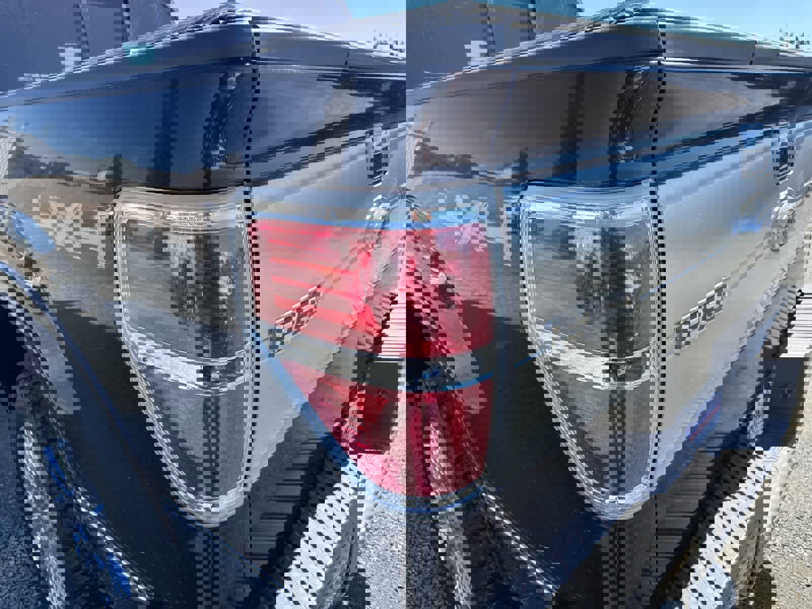 Used 2013 Ford F150 Platinum AWD/4WD image 11