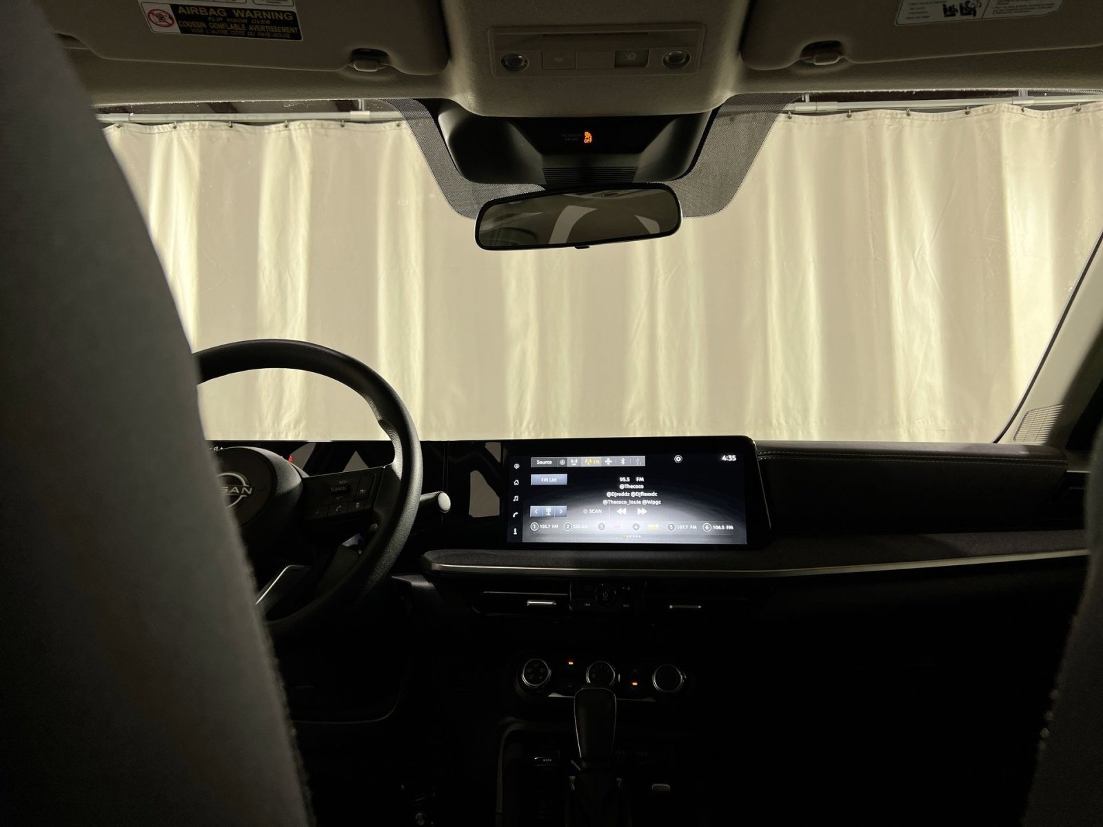 Used 2025 Nissan Kicks SV image 17