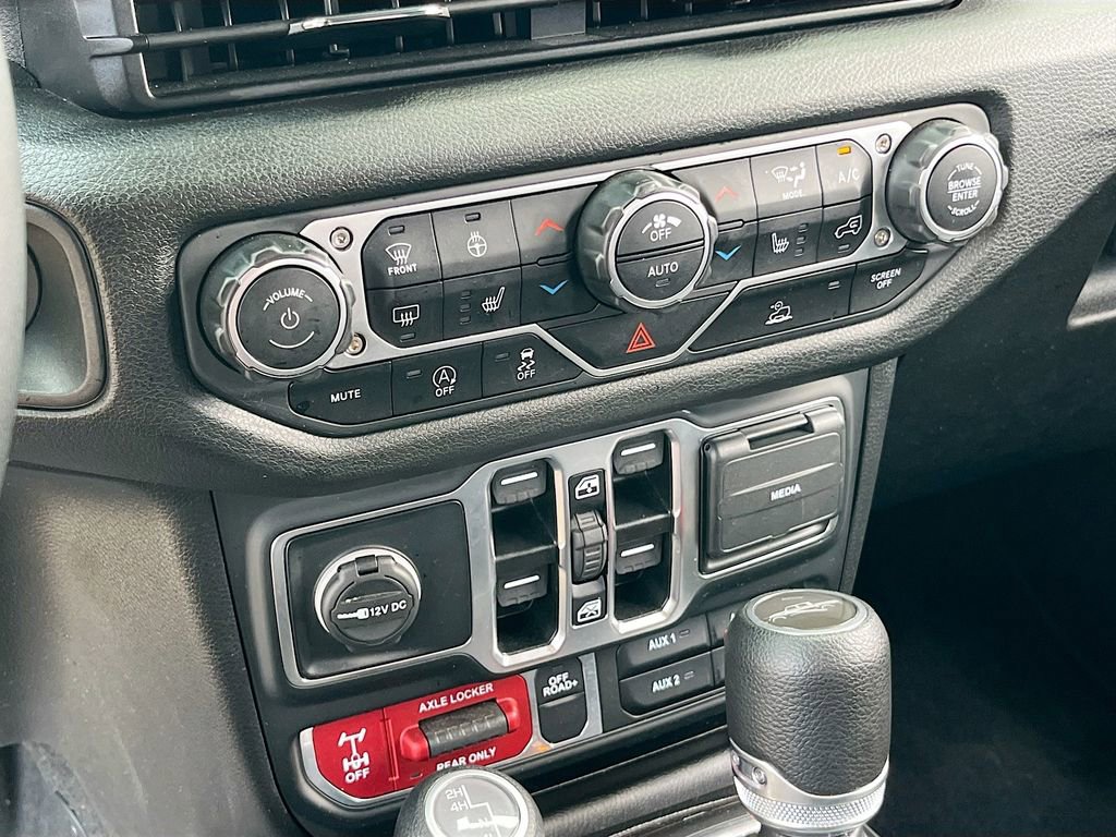 Certified 2025 Jeep Gladiator Mojave AWD/4WD image 15