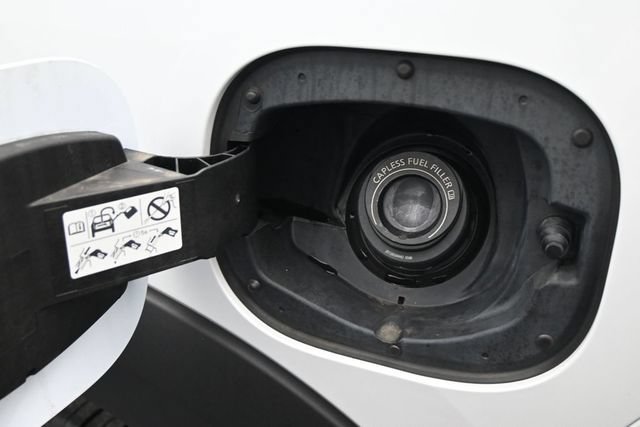Used 2026 Nissan Pathfinder SL FWD image 18