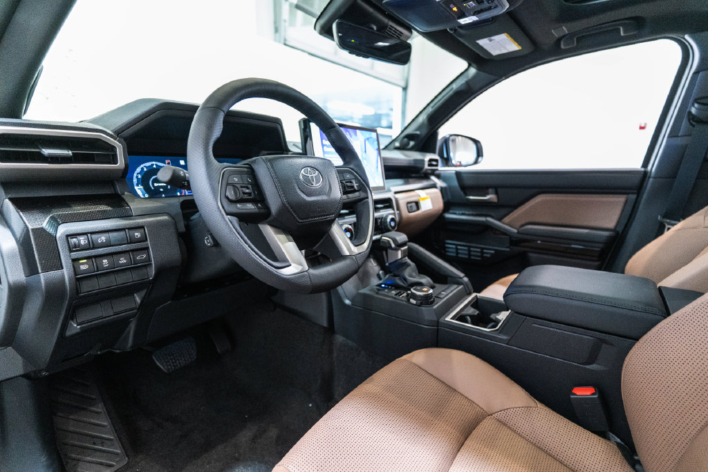 New 2026 Toyota 4Runner Limited AWD/4WD image 4