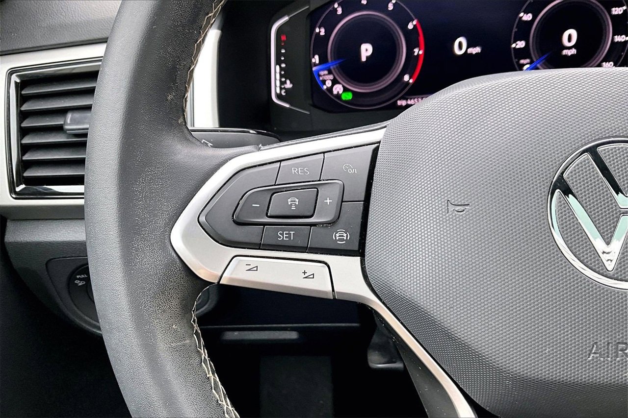 Used 2022 Volkswagen Atlas Cross Sport SE image 29