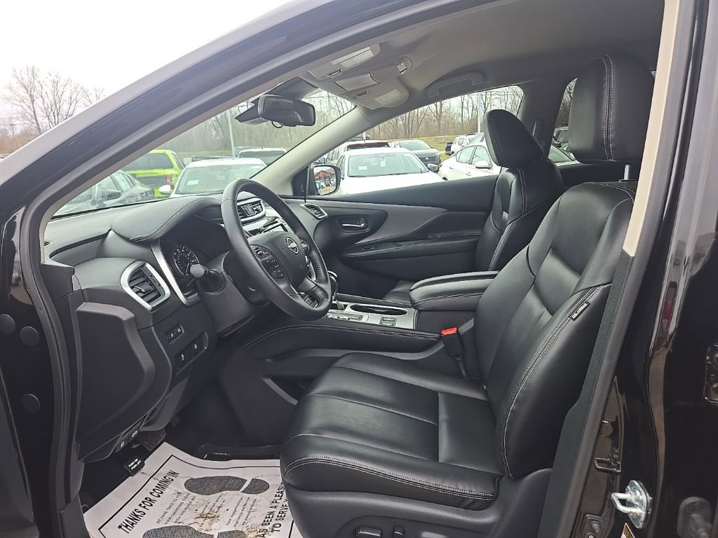 Used 2024 Nissan Murano SV w/ SV Midnight Edition Package image 9