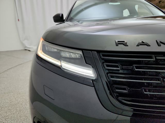 Certified 2025 Land Rover Range Rover Velar Dynamic SE image 29