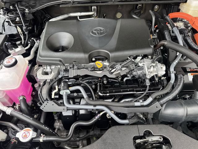 Used 2023 Toyota Crown XLE image 33