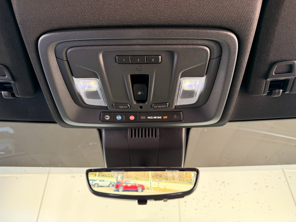 Used 2026 Chevrolet Silverado 2500 High Country w/ Midnight Edition AWD/4WD image 14