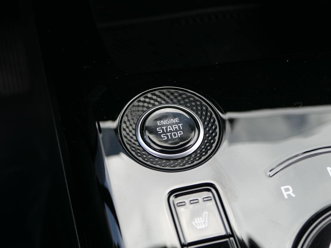 Used 2025 Kia Niro EX image 20