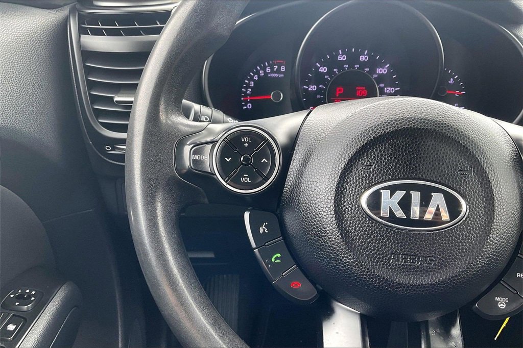 Used 2015 Kia Soul image 17