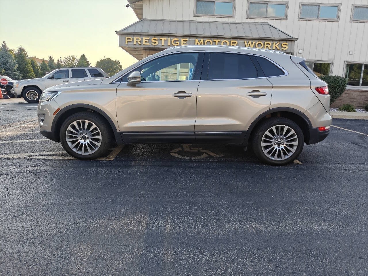 Used 2015 Lincoln MKC AWD w/ Equipment Group 102A Reserve image 2