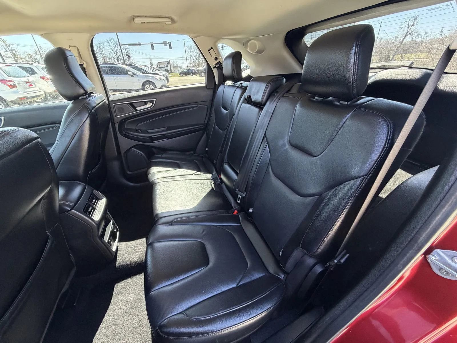 Used 2022 Ford Edge Titanium image 17