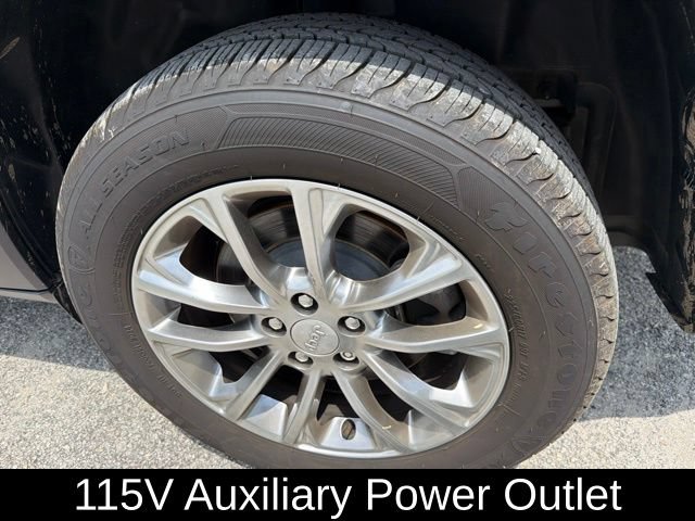 Used 2021 Jeep Cherokee Latitude Lux w/ Comfort/Convenience Group FWD image 13