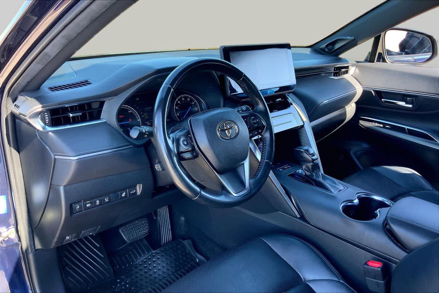 Used 2021 Toyota Venza Limited AWD/4WD image 17