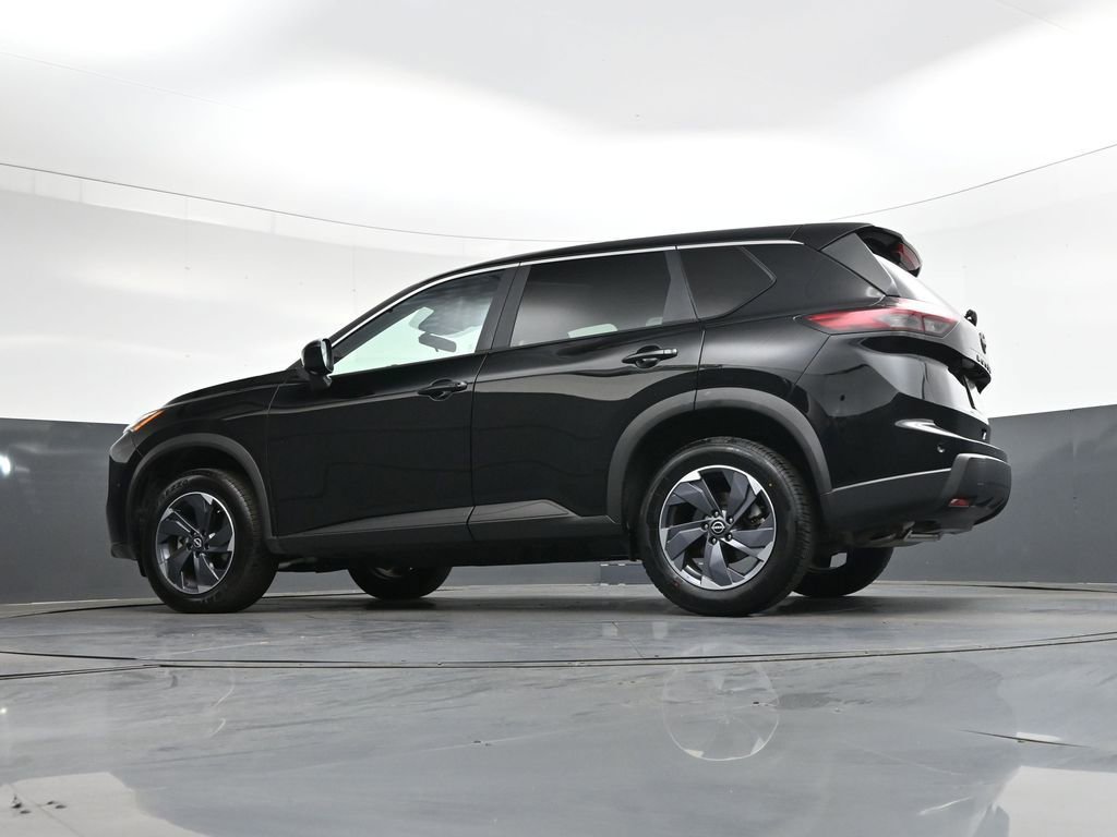 Used 2025 Nissan Rogue SV image 40