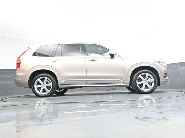 Used 2024 Volvo XC90 B5 Core AWD/4WD image 31