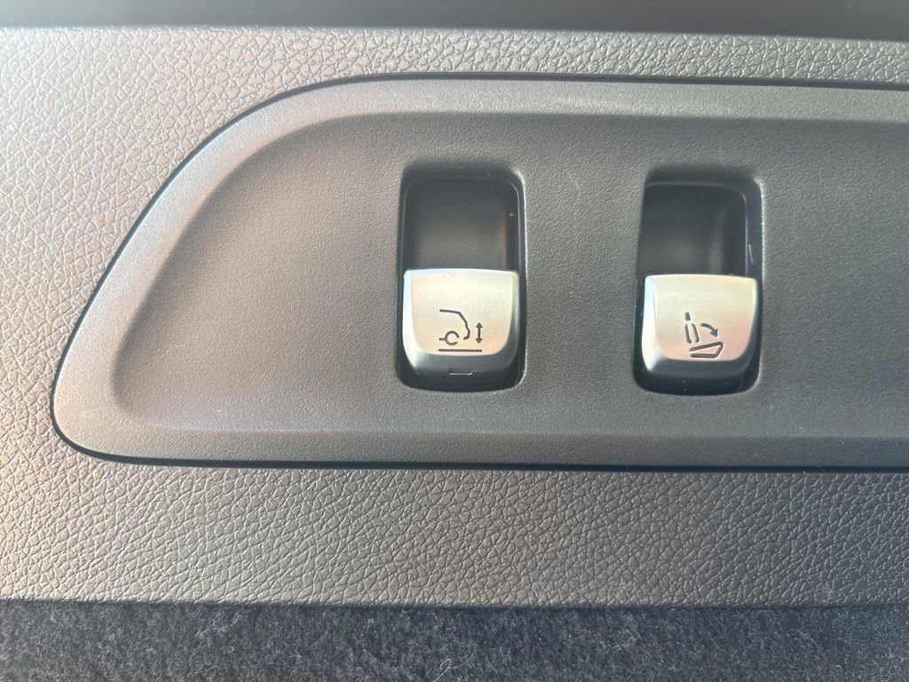 Used 2018 Mercedes-Benz GLC 43 AMG 4MATIC image 17