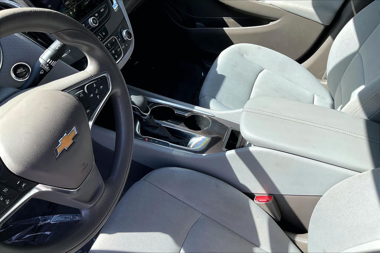 Used 2021 Chevrolet Malibu LT FWD image 17