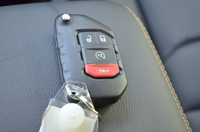 New 2025 Jeep Wrangler Unlimited Rubicon 392 image 23