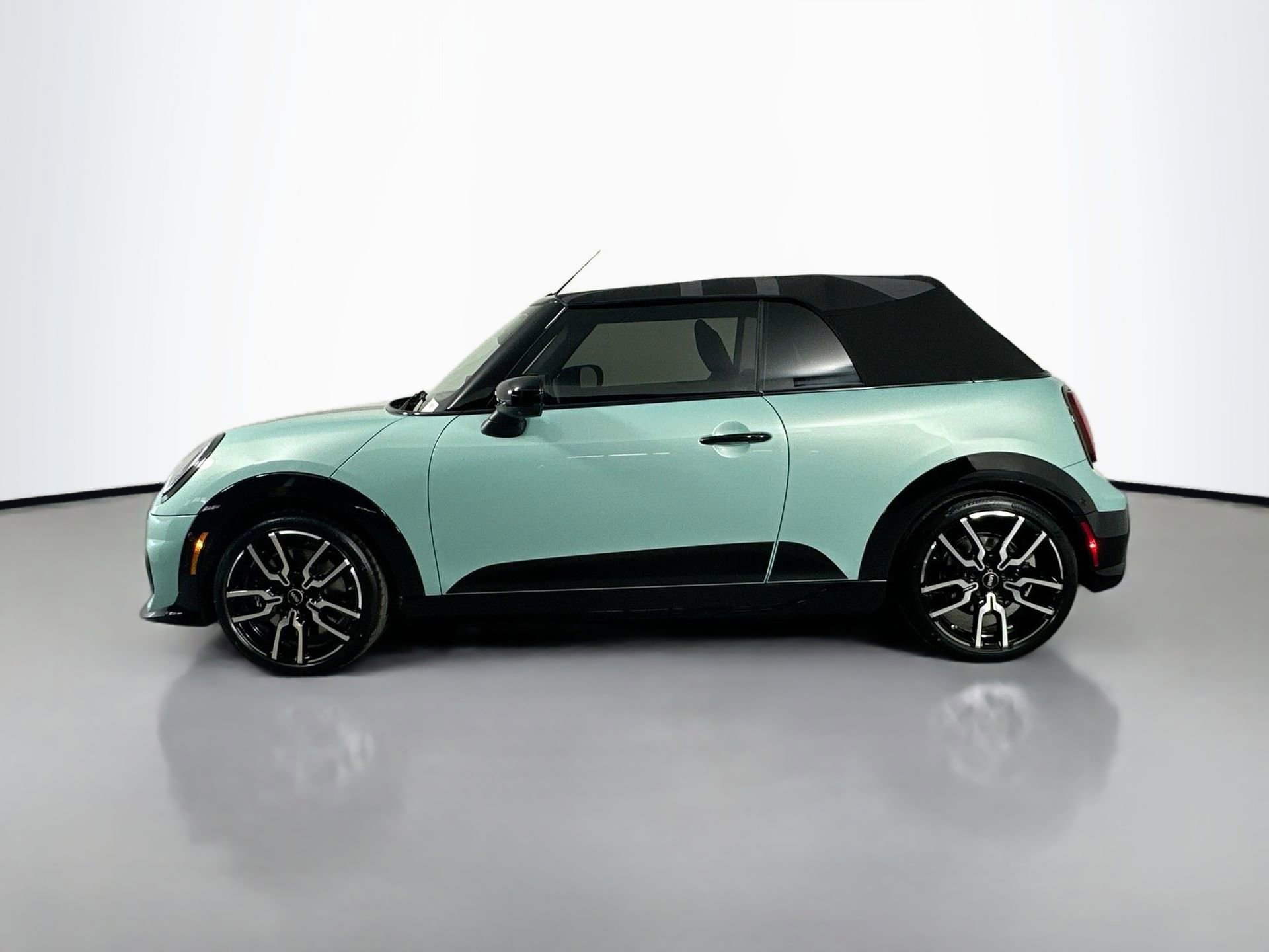 New 2026 MINI Cooper S image 10