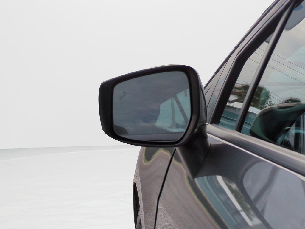 Certified 2020 Nissan Versa SV FWD image 22