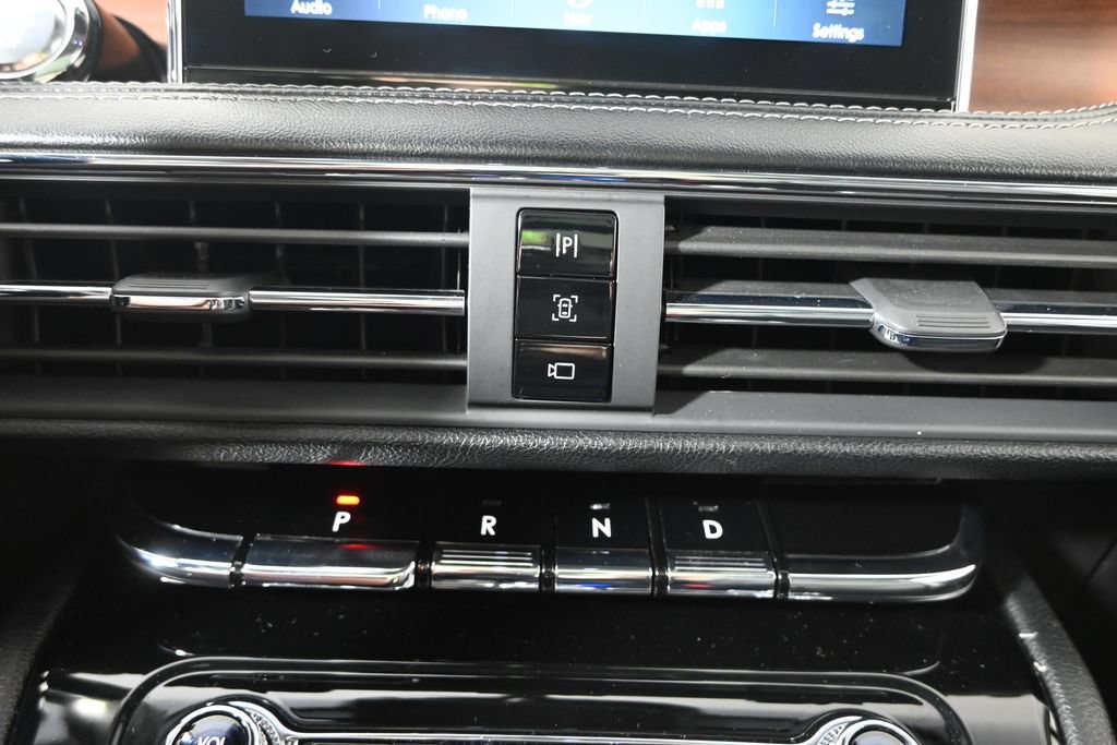 Used 2022 Lincoln Corsair Reserve AWD/4WD image 29