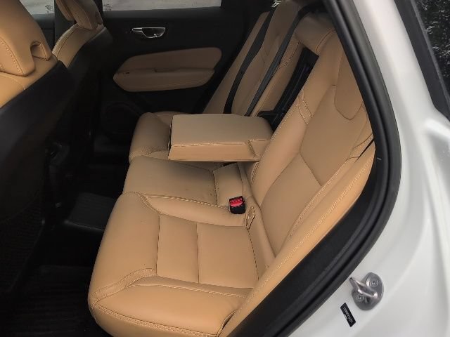 Used 2023 Volvo XC60 T8 Ultimate AWD/4WD image 17