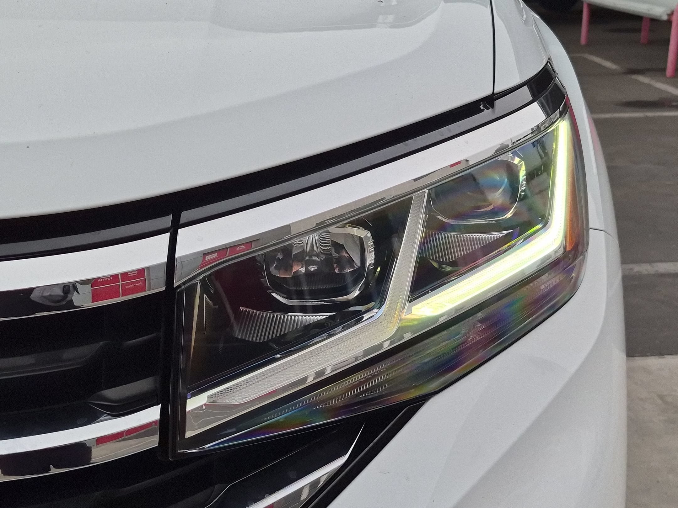 Used 2023 Volkswagen Atlas Cross Sport SE w/ Panoramic Sunroof Package AWD/4WD image 9