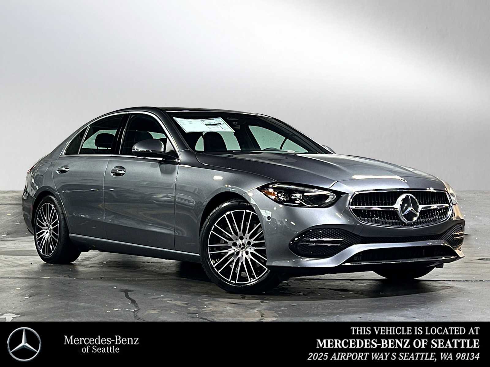 Used 2025 Mercedes-Benz C 300 4MATIC Sedan image 1